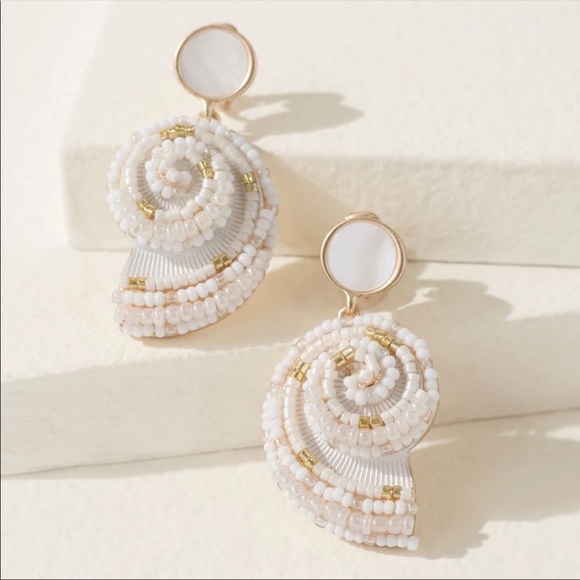 Chico's Jewelry - Chico’s summer white seed bead earring